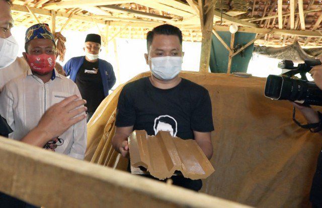 DPR RI Slamet Ariyadi Serap Aspirasi Perajin Genting di Sampang