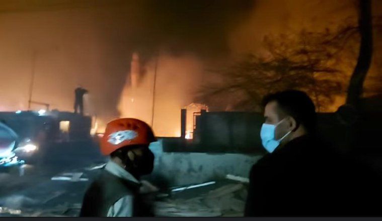 Pabrik CV Graha Papan Lestari Ludes Terbakar, Walkot Probolinggo: Satu Pekerja Pingsan