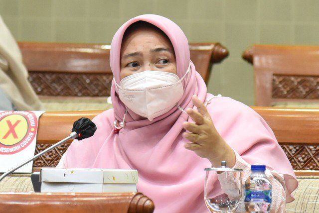 UMP 2022 Naik, Ini Kata Komisi IX DPR RI