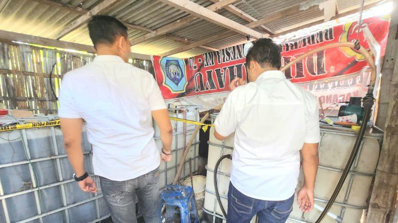 Modus Penimbunan Ratusan Liter Biosolar Subsidi di Lamongan
