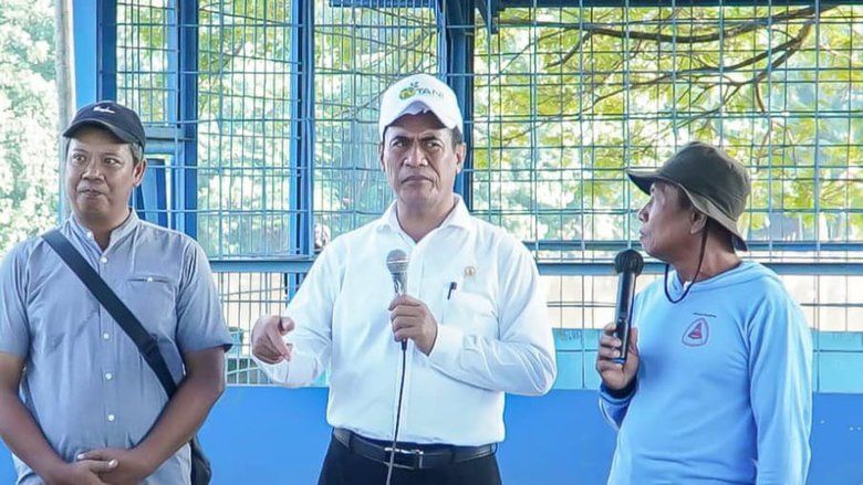 Mentan Amran Cek Pompa Pengairan Sawah, Target 2 Ton Beras di Jatim