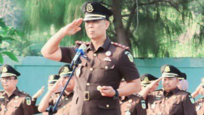 Peringati Hari Bakti Adhyaksa ke-64, Kejari Lamongan Gelar Upacara di Makam Pahlawan