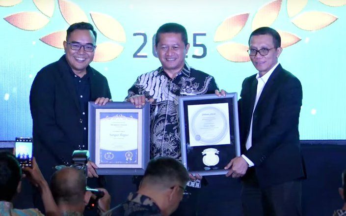 Teguhkan Komitmennya Profesional di Tingkat Nasional, BPR Majatama Raih Platinum Award