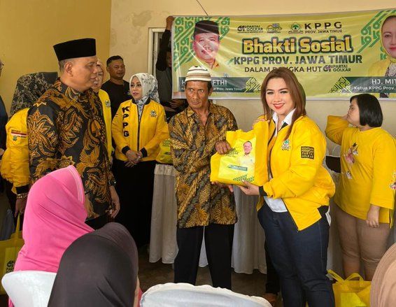 HUT ke-61 Partai Golkar, KPPG Jatim Gelar Baksos Sembako di Jombang