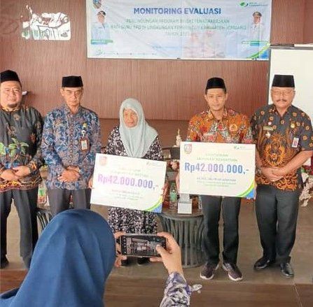 BPJS Ketenagakerjaan Jombang Serahkan Santunan JKM bagi Ahli Waris Guru TPQ