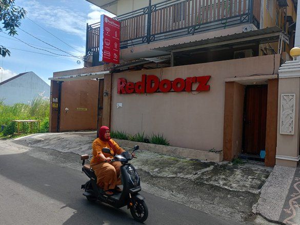 Pengusaha Penginapan di Mojokerto Laporkan Dua Mantan Karyawannya ke Polisi