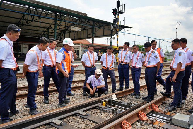 Antisipasi Gangguan di Jalur Mudik, KAI Madiun Tempatkan AMUS di 15 Titik