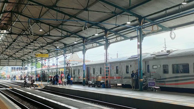 Akhir Masa Angkutan Lebaran, Penumpang Berangkat Mendominasi di Daop 7 Madiun