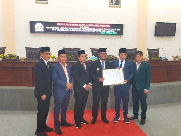DPRD dan Pemkab Sampang Gelar Rapat Paripurna Pengesahan Empat Perda