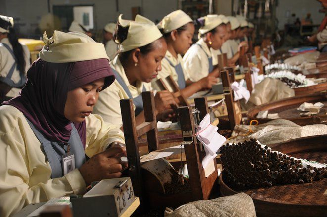 Kenaikan Cukai Diperkirakan Hantam Produksi Rokok Tahun 2020