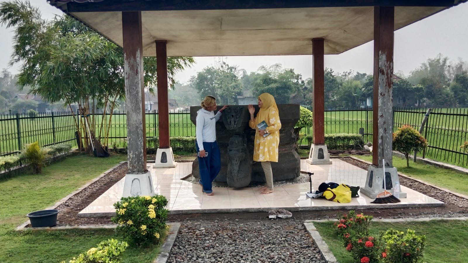 Jombang Miliki Yoni Gambar Terbesar di Indonesia dari Era Majapahit