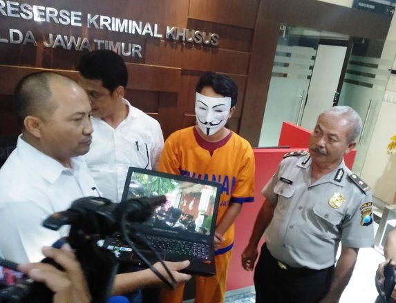 Benarkah Video Andria tentang Aksi Massa di Depan Asrama Papua Hoaks?
