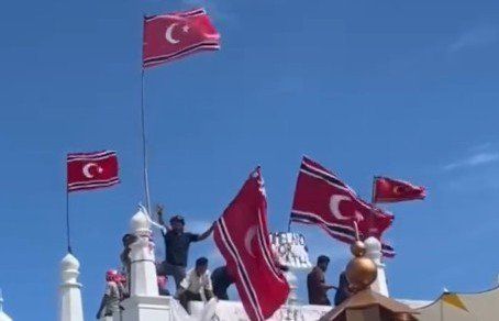 Bendera Bulan Bintang Picu Bentrok di Aceh