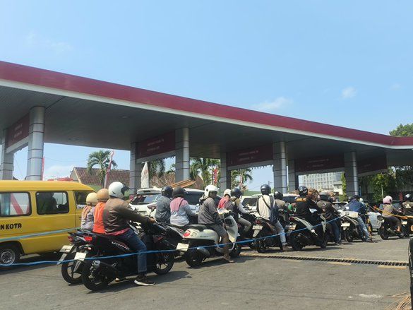 Jember Kembali Krisis BBM, Bupati Gus Fawait Terapkan WFH ASN Dua Hari