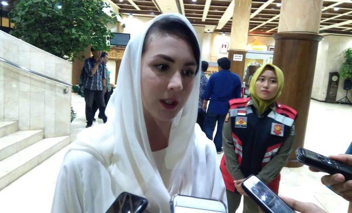 Arumi Seimbangkan Menu Sahur dengan Sayur Bening
