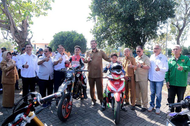 Wali Kota Probolinggo Lepas Dua Pembalap Muda, di Ajang Balap Motor Internasional dan Nasional