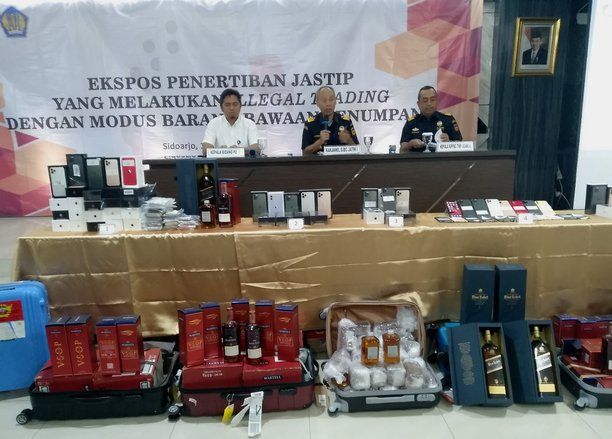 Ini Ketentuan Membawa Barang Belanja Melalui Bandara
