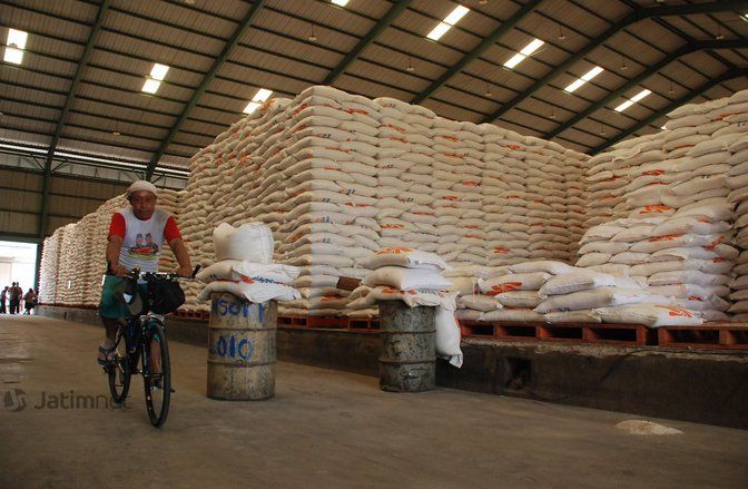 Serapan GKP Bulog Madiun Melebihi Target Harian