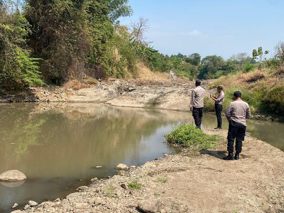 Bocah 11 Tahun Tenggelam di Kedung Cekungan Mojokerto, Meninggal Saat Dievakuasi