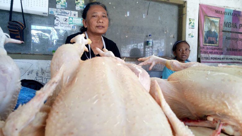 Jelang Ramadan, Harga Daging Ayam di Blitar Merangkak Naik
