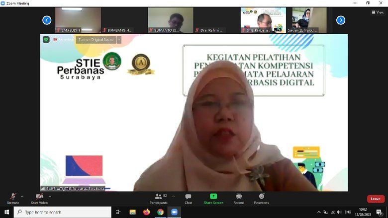 Dukung Guru Ekonomi Jadi Kreatif, Dosen Perbanas Surabaya Bekali Materi Pembelajaran Digital