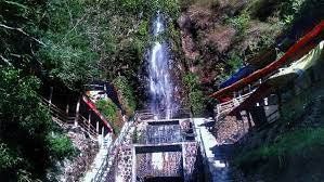 Batu Menimpa Wisatawan, Air Terjun Tirtosari di Magetan Ditutup Sementara