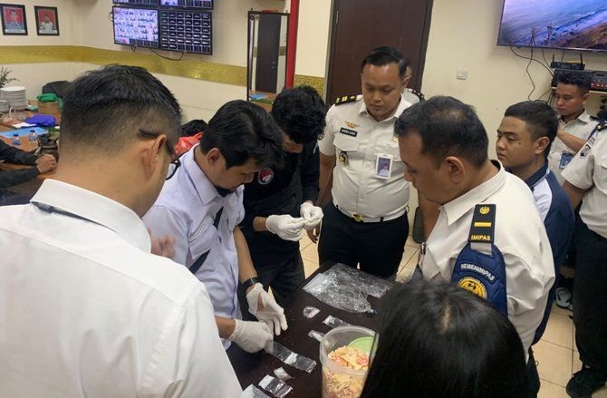 Lagi, Petugas Rutan Surabaya Gagalkan Penyelundupan Barang Diduga Sabu