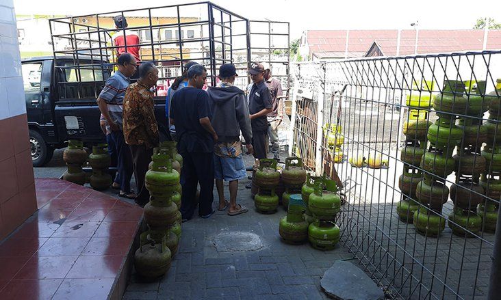Mulai Langka, Warga Kabupaten Mojokerto Rasakan Kesulitan Mencari LPG 3 Kilogram