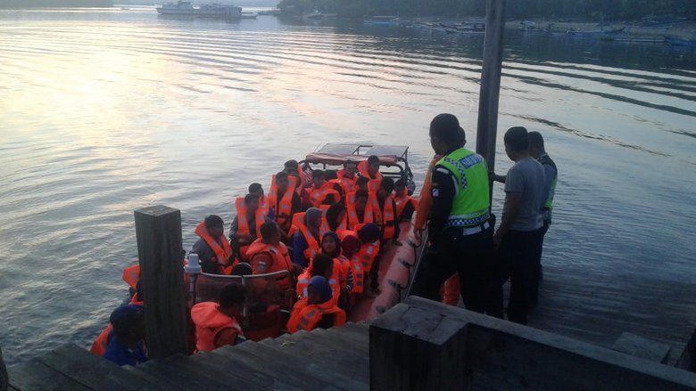 Kapal Kandas di Selat Bali, Ratusan Penumpang Dievakuasi