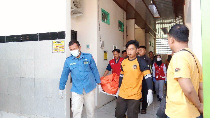Tak Masuk Kerja, Manajer Pabrik Ditemukan Tak Bernyawa di Kos