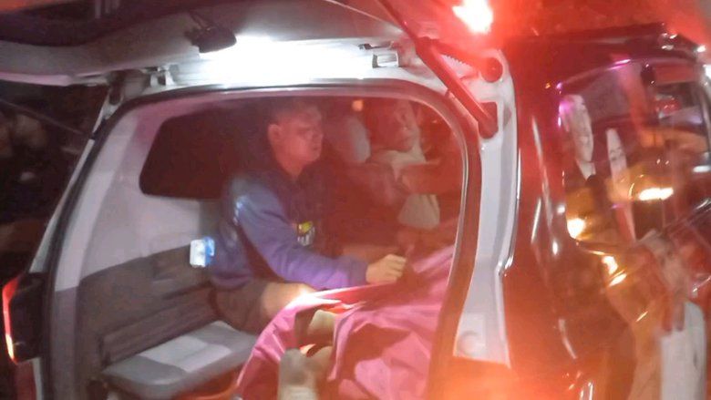Perbaiki Roda Truk Tangki, Mekanik Tewas Terlindas