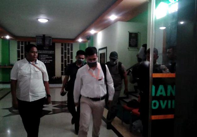 KPK Geledah Ruang Kepala Kanwil Kemenag Jatim