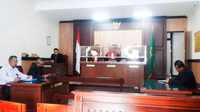 Hakim PHI Gresik Terapkan Judicial <em>Activism</em> dalam Putusan Perkara PHK di PT SCM