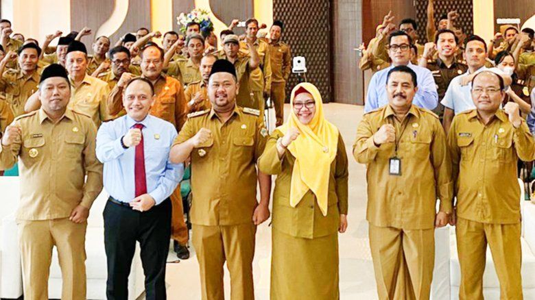 Kejari Gresik Teken MoU dengan Desa se-Kabupaten Gresik Tentang Pengelolaan Dana Desa dan Perkara Datun
