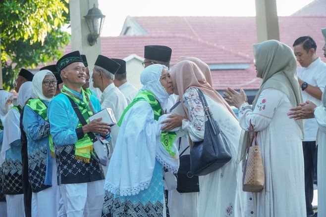 2.758 Calon Jamaah Haji 2026 Berangkat dari Lamongan