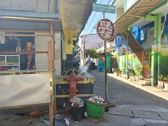 Akses Gang Sempit hingga Warga Berebut Selang, DPKP Surabaya Ungkap Kendala Pemadaman Kebakaran