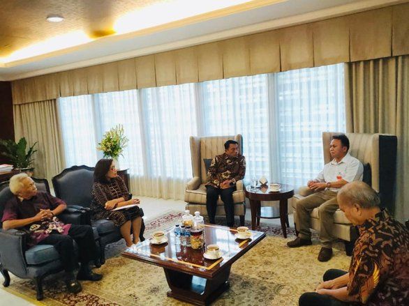 Bertemu Moeldoko, Ini Yang Disampaikan Keluarga Korban Aktivis Hilang