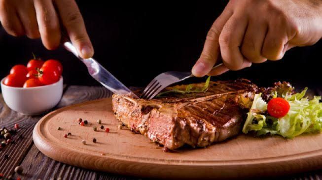 Konsumsi Daging Berlebih Tingkatkan Risiko Penyakit Jantung