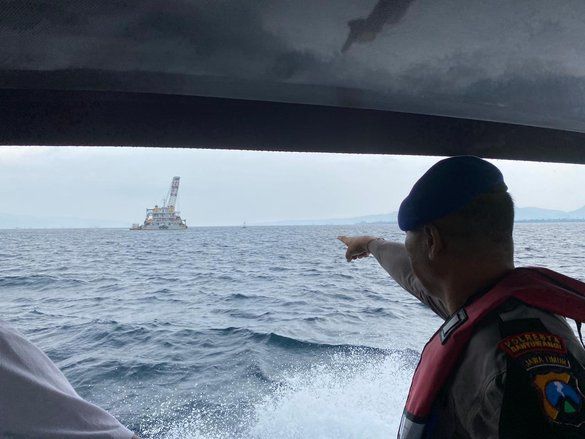 Pengawasan Selat Bali Diperketat Menjelang Evakuasi Bangkai KMP Tunu Pratama Jaya