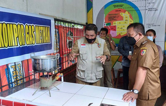 Resmikan Pelatihan Daur Ulang, Bupati Hendy: Sampah Diubah Jadi Berkah