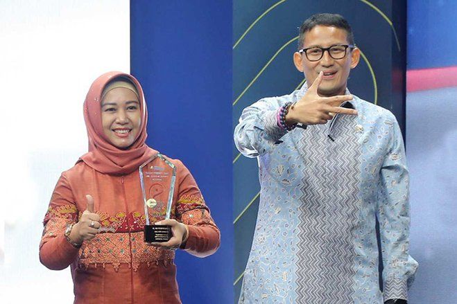 Dengan Mengusung <em>Spirit of Mojopahit</em>, Hari Ini Ning Ita Terima Penghargaan Kepala Daerah Inovatif
