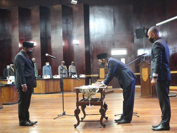 Syamsul Arifin Dilantik PAW Anggota DPRD Kabupaten Probolinggo