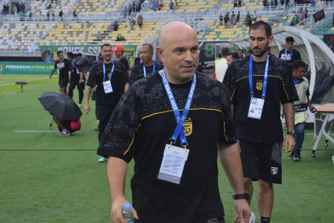 Sulit Rekrut Pemain Lokal, Persebaya Maksimalkan Kekuatan Internal