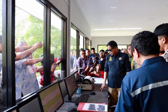 Menteri ESDM Resmikan Pos PGA Ijen