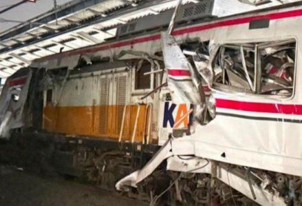 Ditabrak KA Argo Bromo, 6-7 Penumpang KRL Masih Terjepit