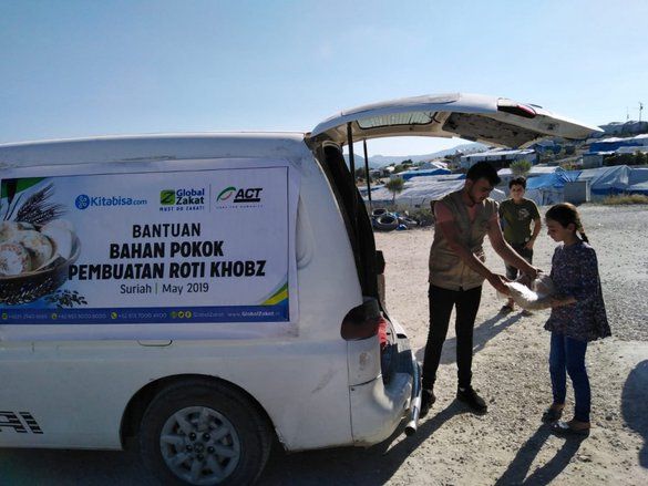 Begini Khobz Diproduksi dan Diantarkan ke Pengungsi Suriah