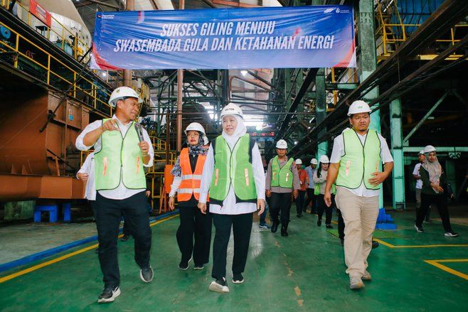 Jatim Sumbang 51 Persen Produksi Gula Nasional, Khofifah Optimistis Swasembada 2026
 