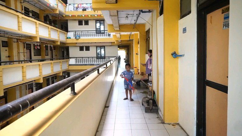 Desil Naik, Warga Rusunawa Probolinggo Khawatir Kehilangan Bansos
