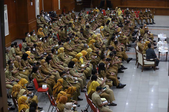 Eri Kumpulkan Camat dan Lurah, Ingatkan Pelayanan untuk Warga