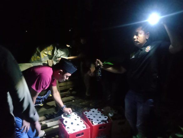 Gerebek Karaoke, Satpol PP Kota Probolinggo Sita Ratusan Botol Miras dan Amankan Pemadu Lagu
